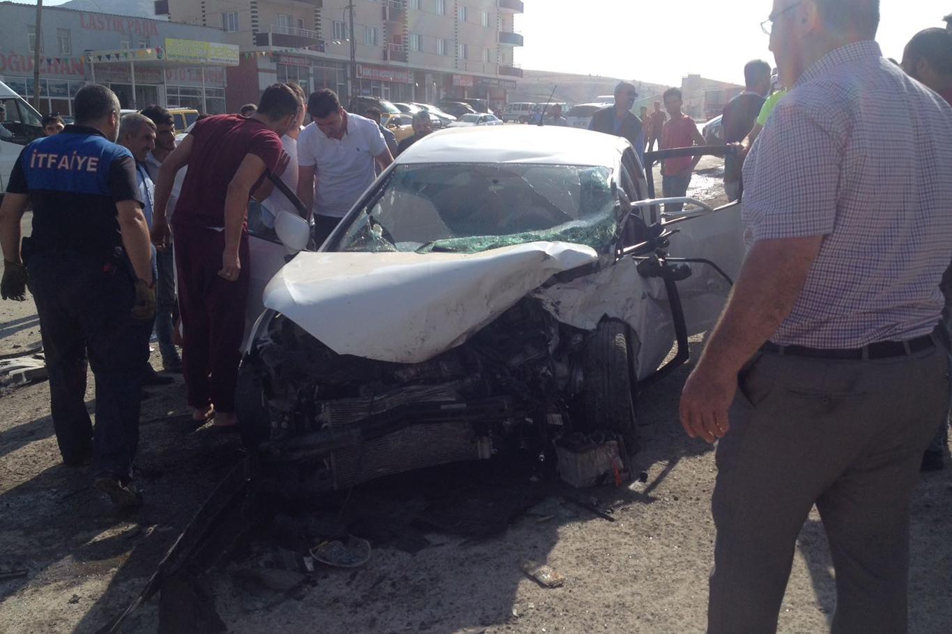 Bitlis’te trafik kazası: 6 yaralı